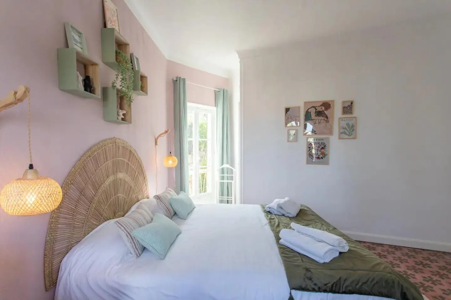 Lovely Old Town House Sea View, 1Br Ac, Pool,Sauna Cagnes-sur-Mer 0*,  França